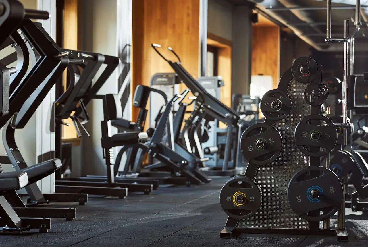 تجهیز سالن ورزشی